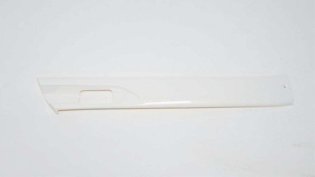 ALT PANEL SAĞ BEYAZ (CRYSTAL8000)